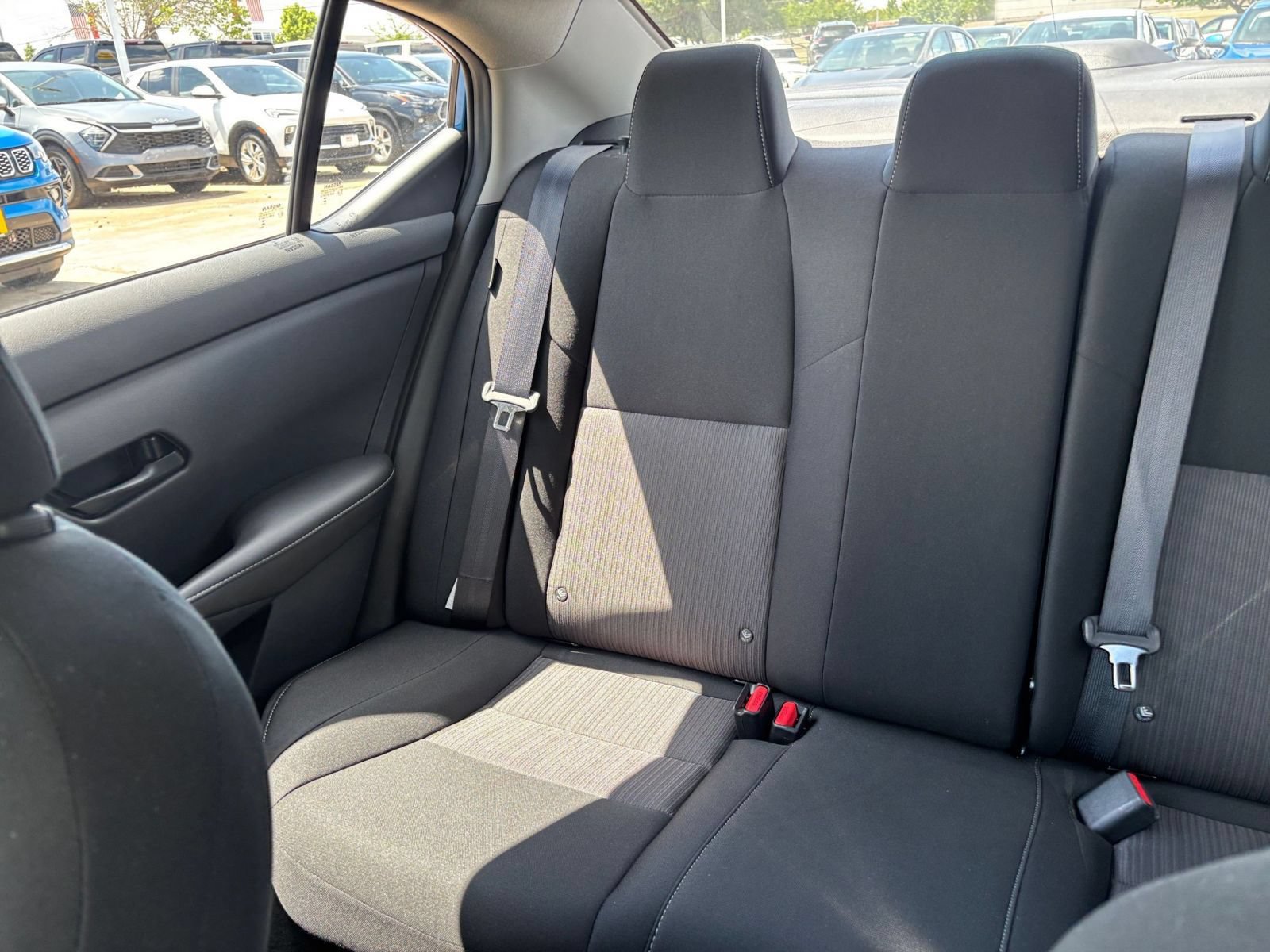Used 2025 Nissan Sentra SV FWD image 37