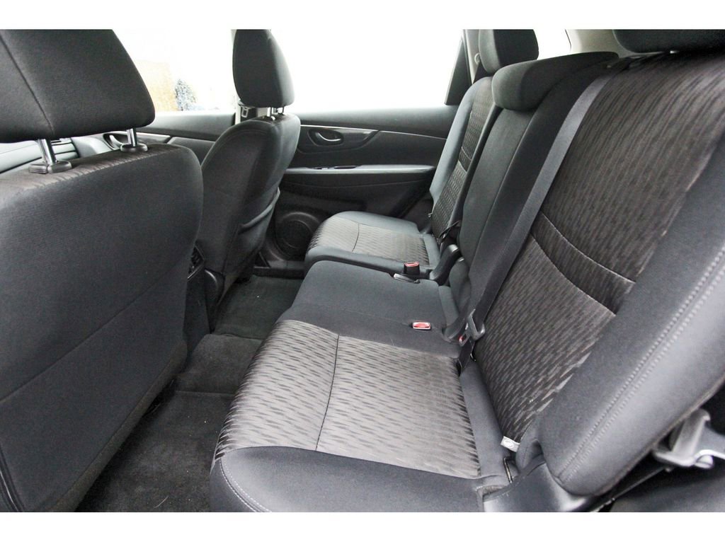 Used 2020 Nissan Rogue S image 10