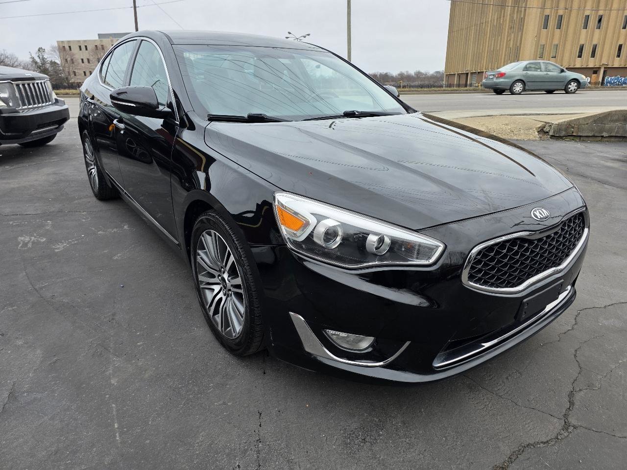 Used 2014 Kia Cadenza Premium image 12