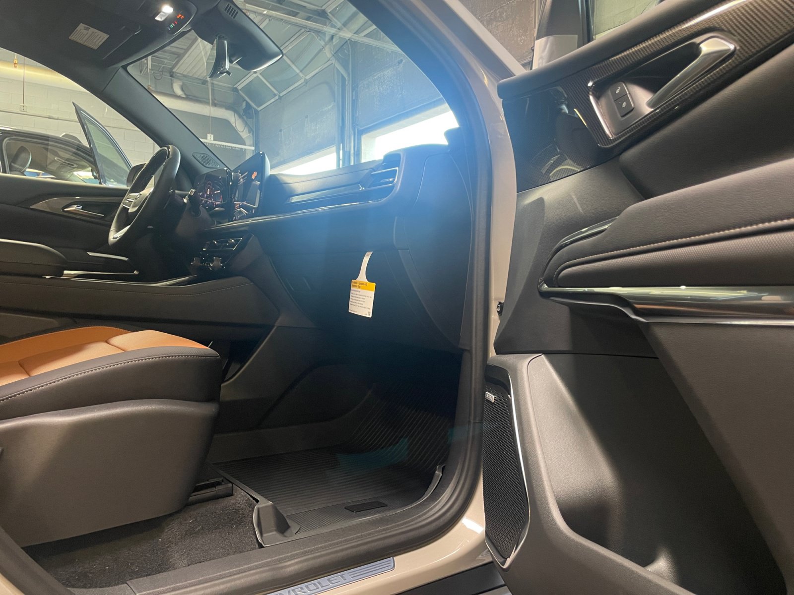 New 2027 Chevrolet Traverse Z71 w/ Enhanced Driving Package AWD/4WD image 28