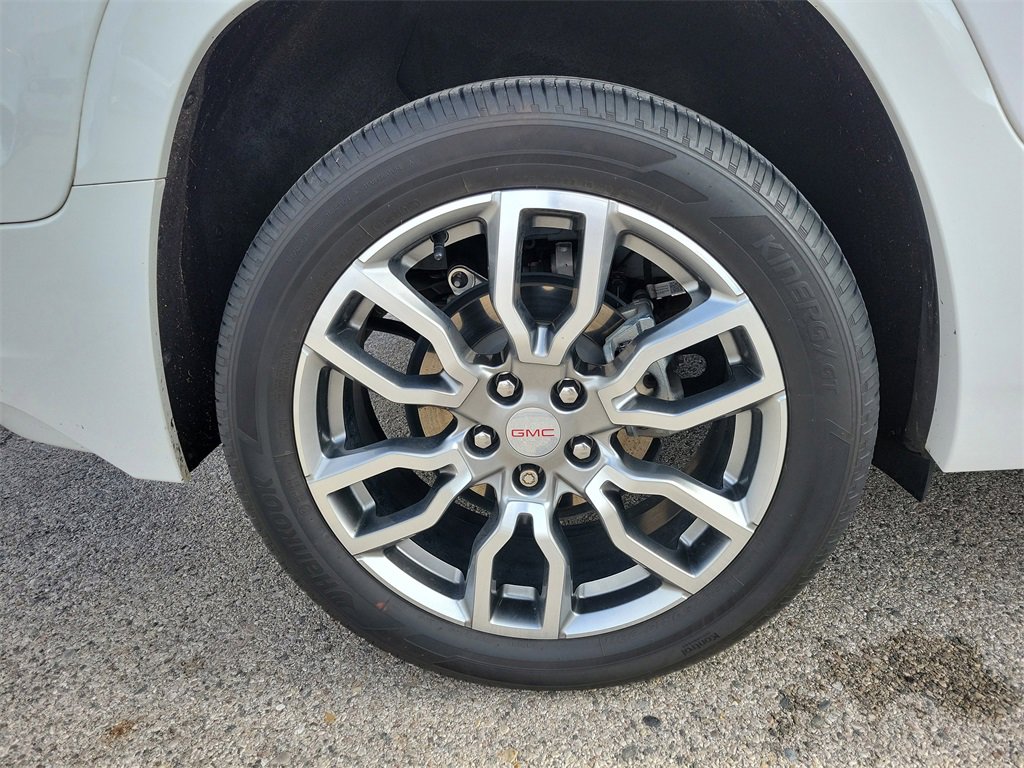 Used 2022 GMC Terrain Denali w/ Denali Premium Package image 5