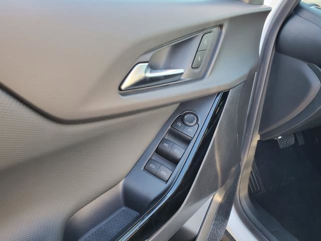 New 2026 Chevrolet Equinox LT w/ LPO, Floor Liner Package image 7