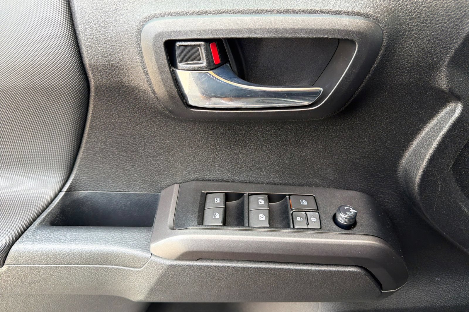 Used 2021 Toyota Tacoma TRD Pro AWD/4WD image 12