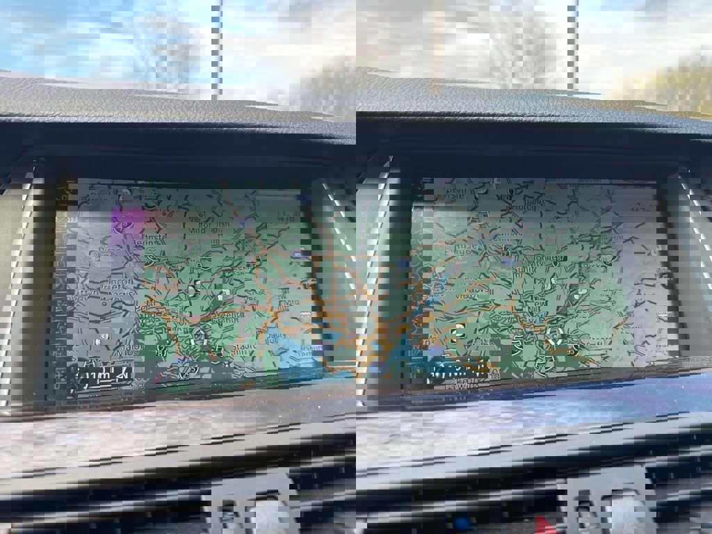 Used 2014 BMW 528i xDrive Sedan image 18