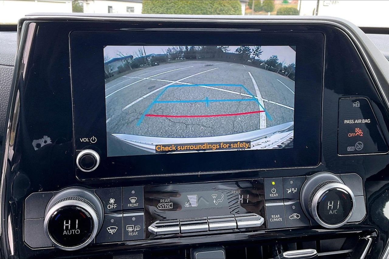 Used 2023 Toyota Highlander LE image 15