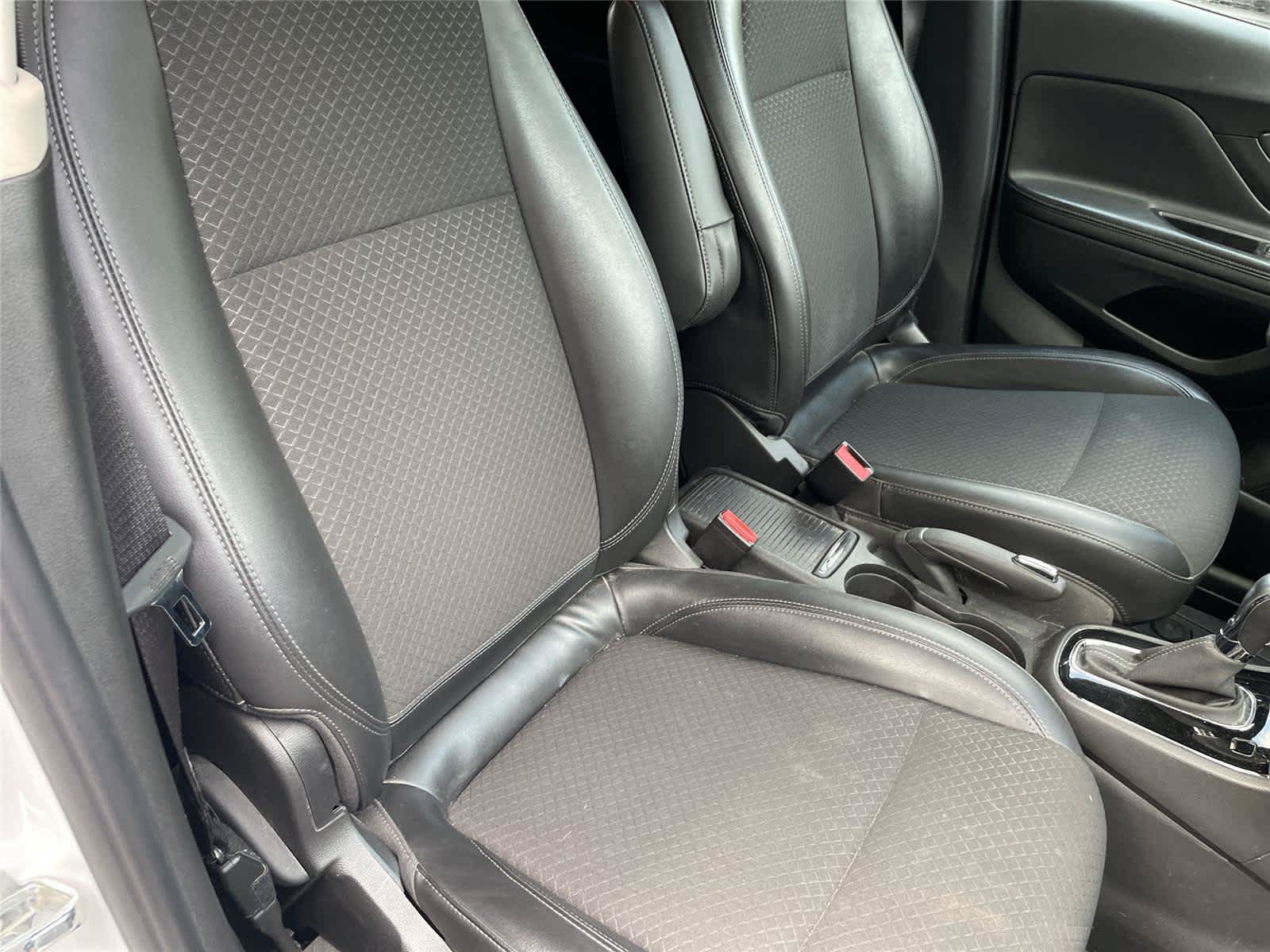 Used 2018 Buick Encore Preferred AWD/4WD image 17