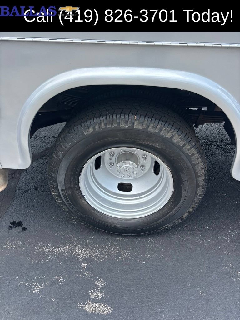 Used 2015 Ford F350 XL w/ Power Equipment Group RWD image 9