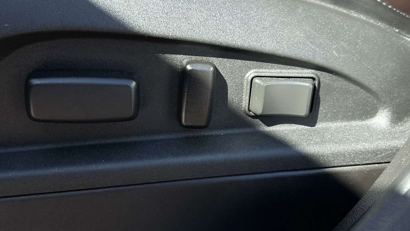 Used 2015 Chevrolet Equinox LT w/ Power Convenience Package FWD image 32