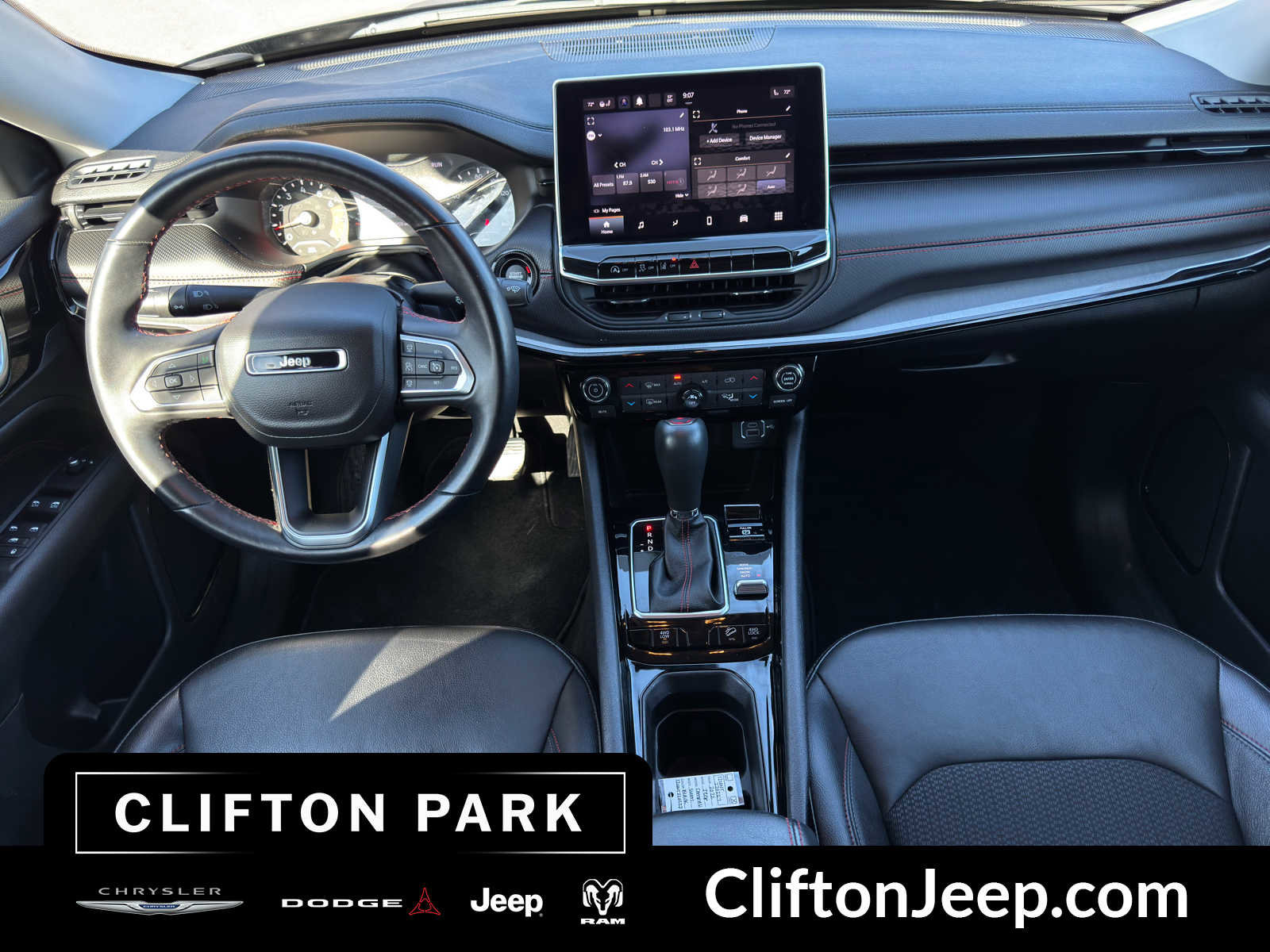 Used 2022 Jeep Compass Trailhawk w/ Trailhawk Convenience Group AWD/4WD image 26
