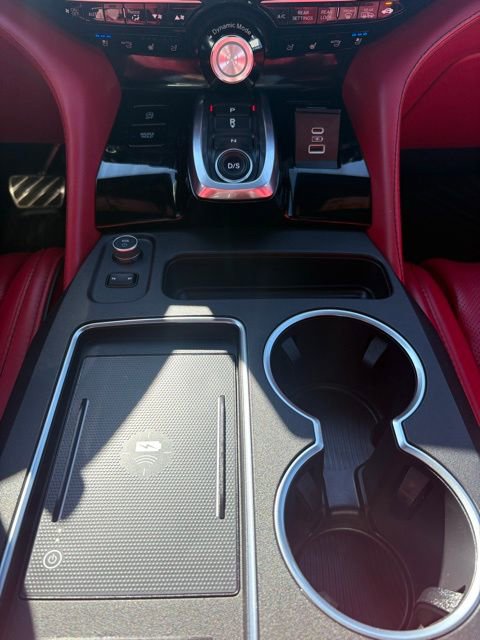 Used 2025 Acura MDX A-Spec image 40