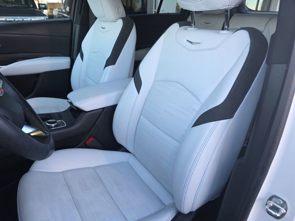 Used 2024 Cadillac XT4 Sport image 19