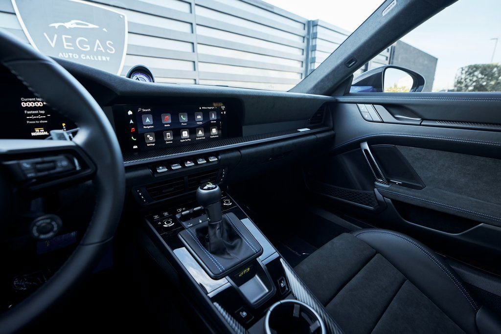 Used 2026 Porsche 911 GT3 w/ Weissach Package RWD image 62