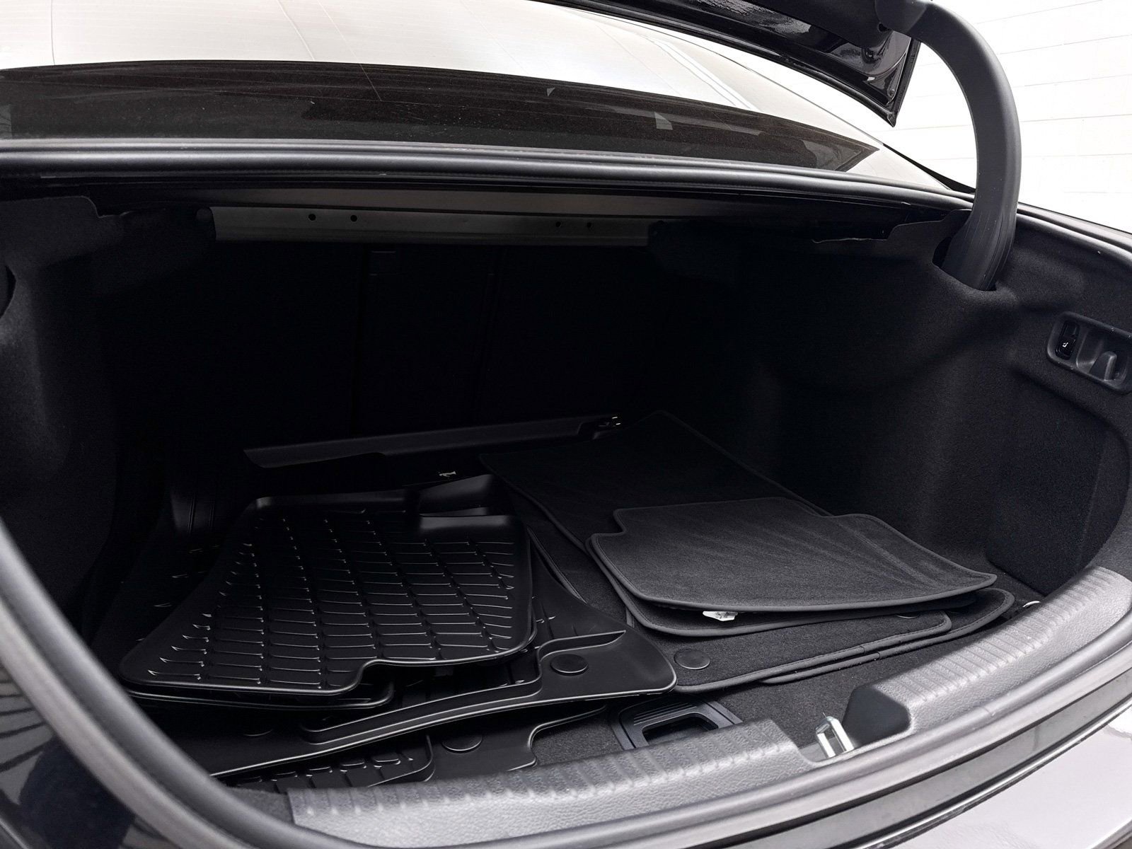 Used 2024 Mercedes-Benz C 300 4MATIC Sedan w/ AMG Line w/ Night Package image 29