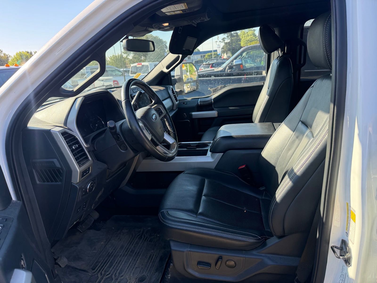 Used 2022 Ford F250 Lariat w/ Tremor Off-Road Package image 5