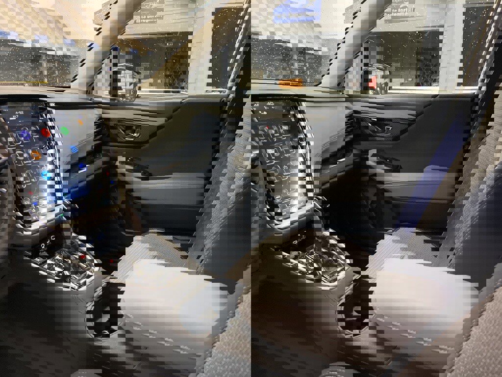 Certified 2025 Subaru Outback Premium w/ Popular Package #1A image 13