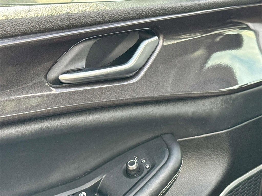 Used 2022 Jeep Grand Cherokee Laredo w/ Luxury Tech Group I image 22