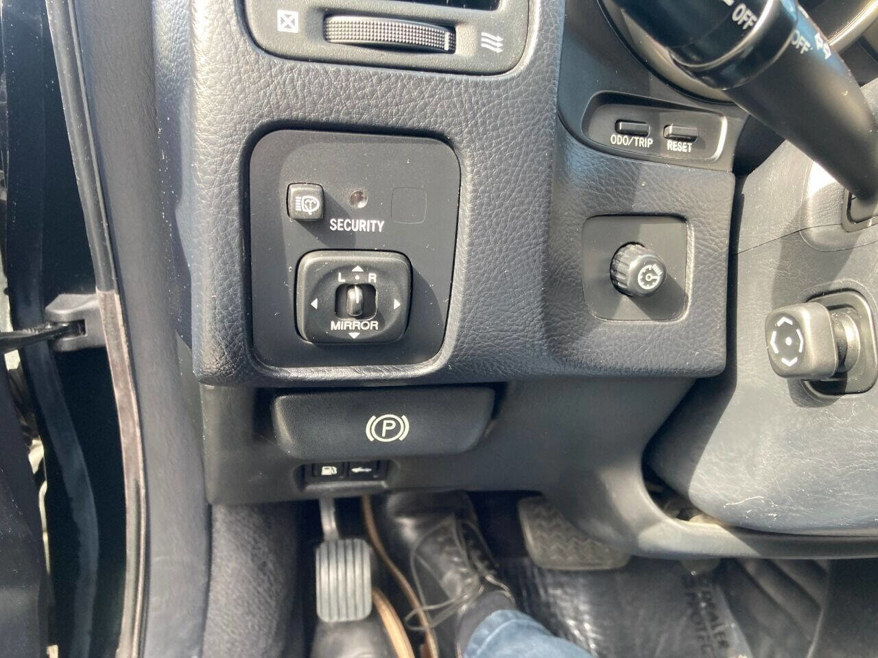 Used 2003 Lexus SC 430 Convertible image 45