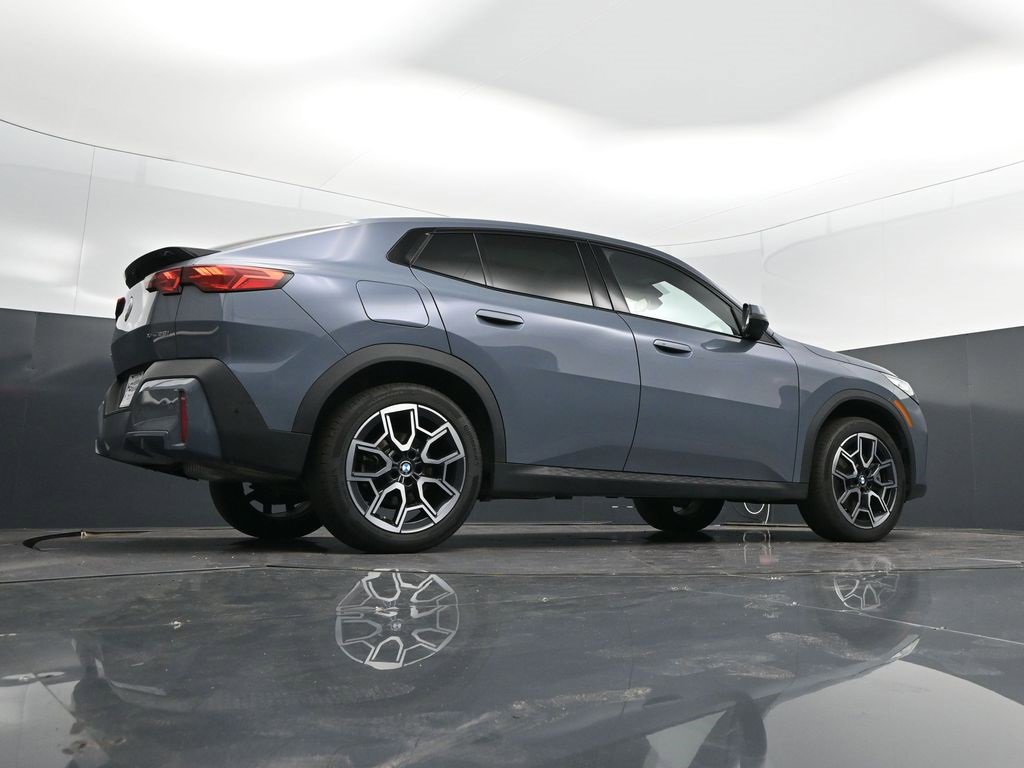 Certified 2025 BMW X2 xDrive28i image 42