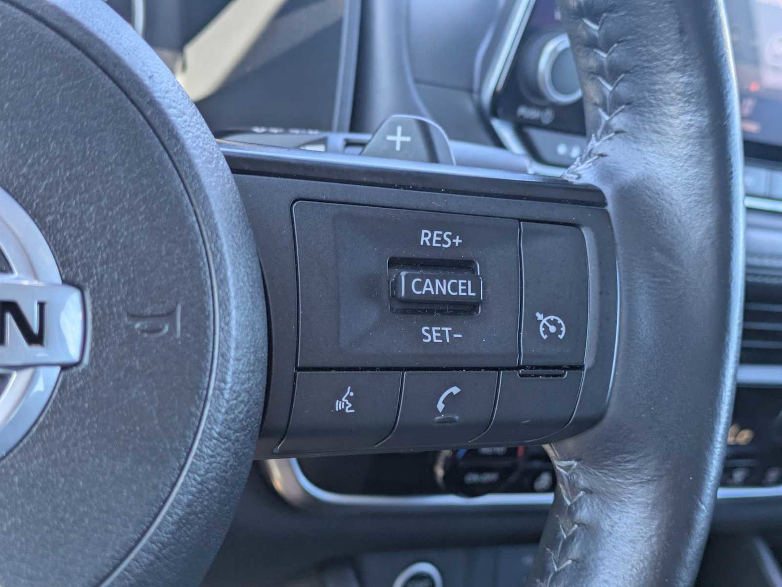 Used 2021 Nissan Rogue S AWD/4WD image 24