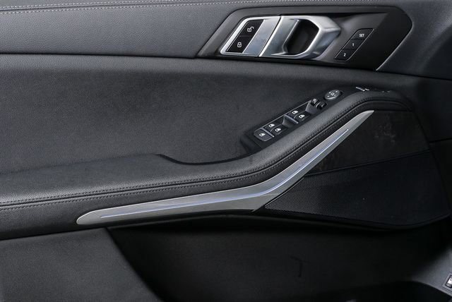 Used 2022 BMW X5 xDrive45e w/ Executive Package AWD/4WD image 7