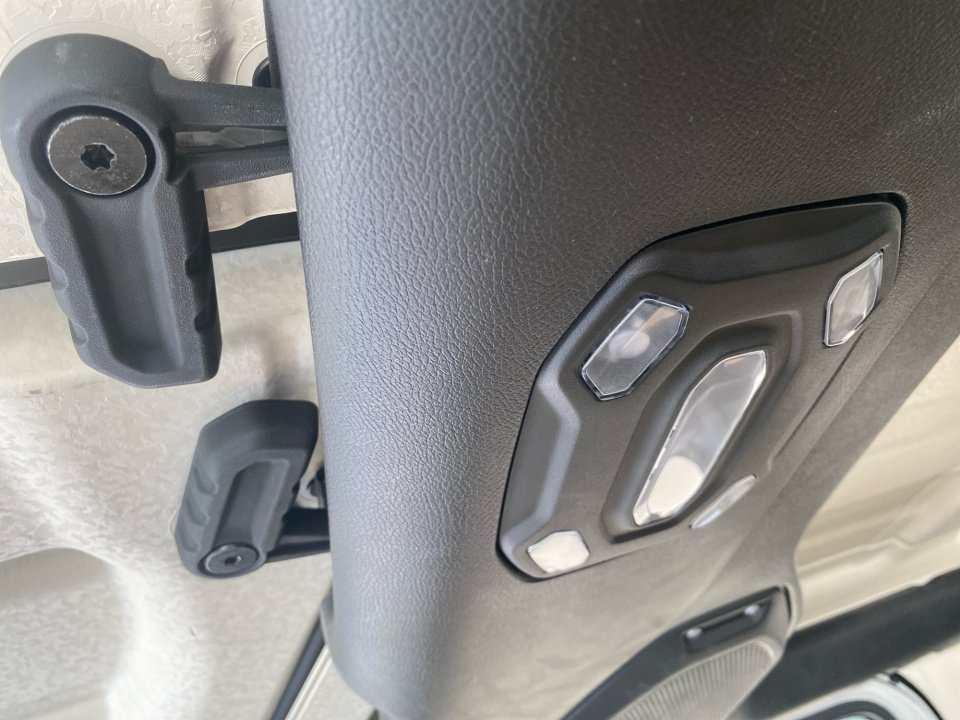 Used 2018 Jeep Wrangler Unlimited Sport S AWD/4WD image 25