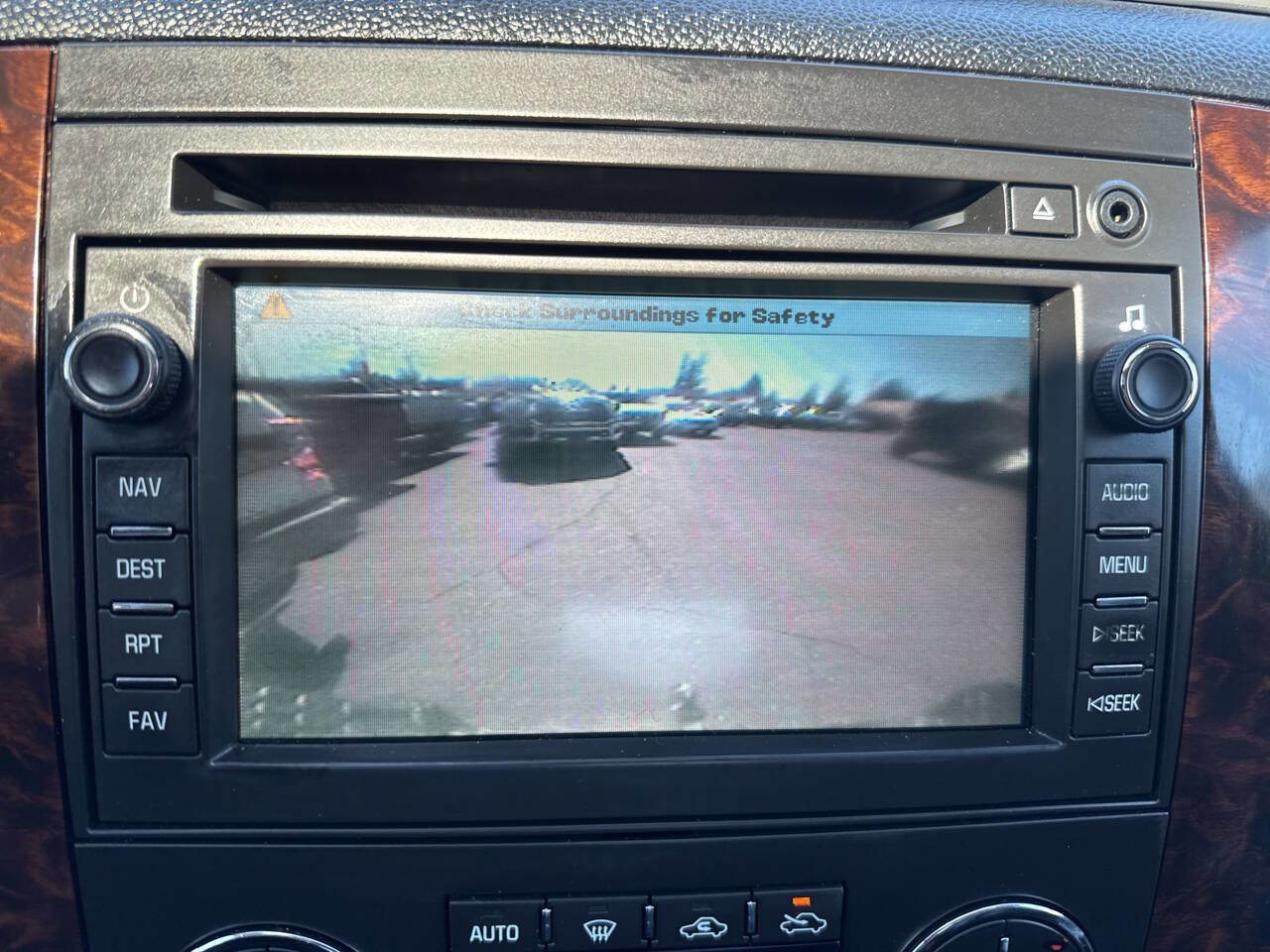 Used 2011 GMC Sierra 3500 Denali image 22