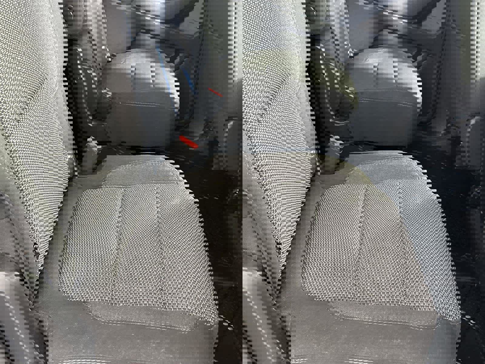 Used 2023 Chevrolet Traverse LT w/ Midnight/Sport Edition image 16