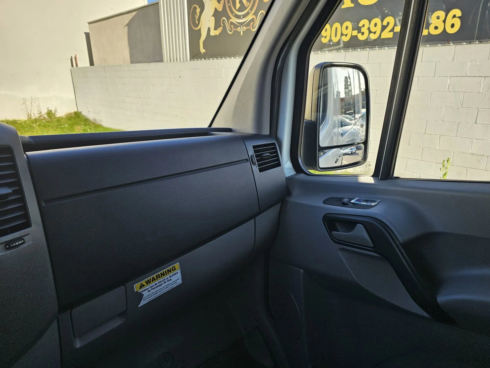 Used 2012 Mercedes-Benz Sprinter 2500 w/ Additional Battery Pkg image 27