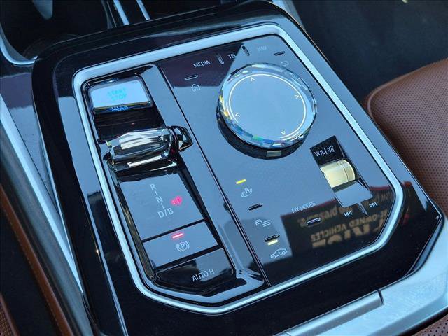 Certified 2023 BMW i7 xDrive60 AWD/4WD image 12
