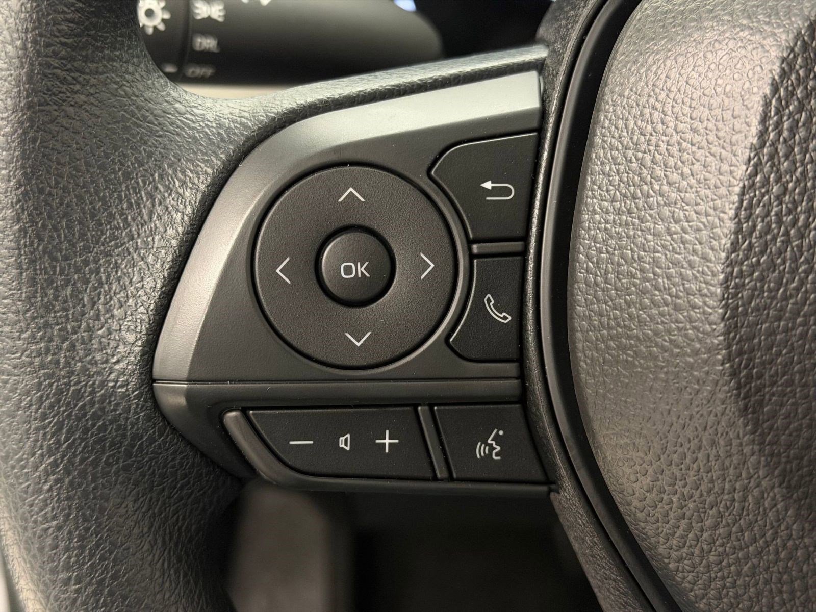 New 2026 Toyota Corolla Cross L image 21