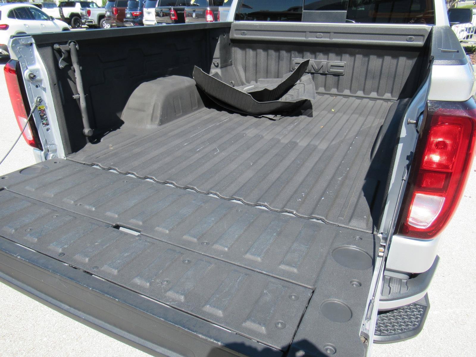 Used 2022 GMC Sierra 1500 Elevation w/ Preferred Package AWD/4WD image 31