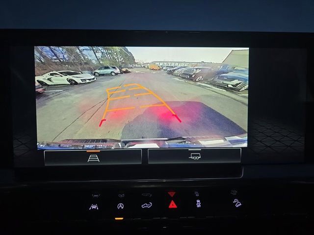 Used 2022 GMC Sierra 1500 SLT image 23