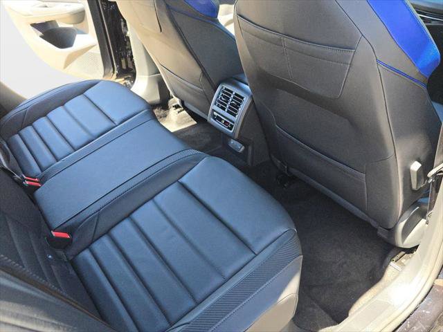 Used 2023 Volkswagen Golf R AWD/4WD image 11