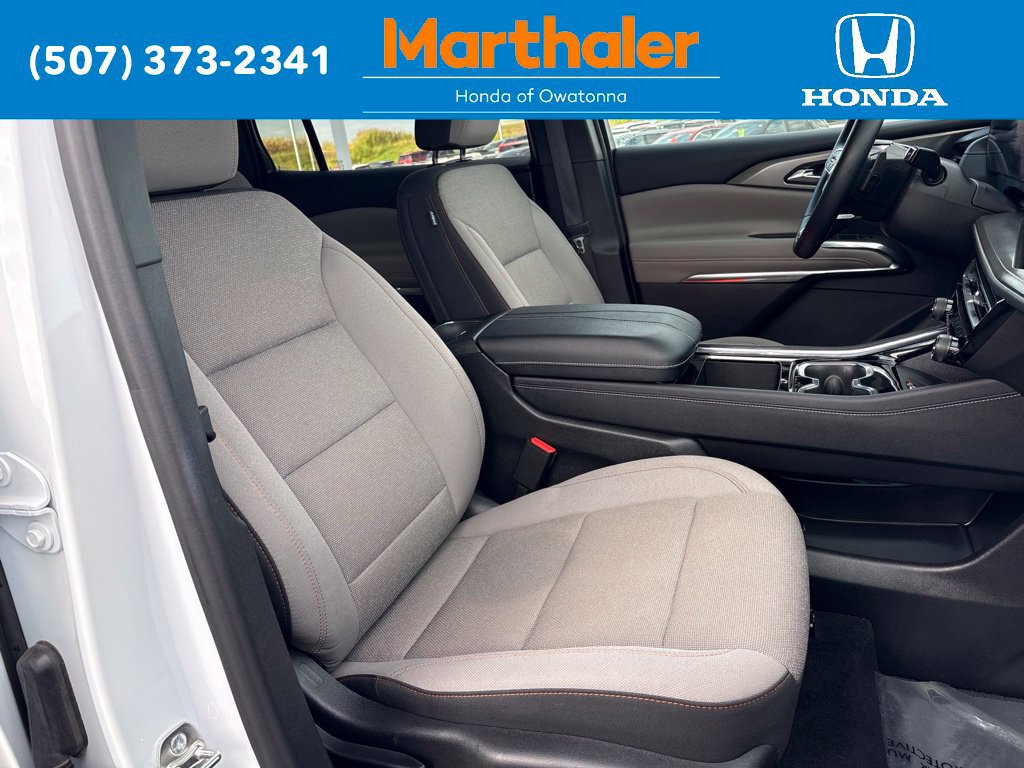 Used 2026 Chevrolet Traverse LT w/ Driver Confidence Package AWD/4WD image 21