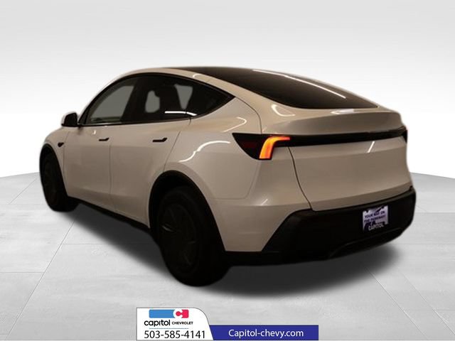 Used 2026 Tesla Model Y AWD image 3