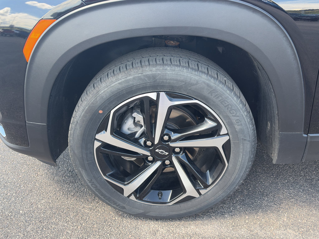 Certified 2023 Chevrolet TrailBlazer RS w/ Convenience Package AWD/4WD image 29