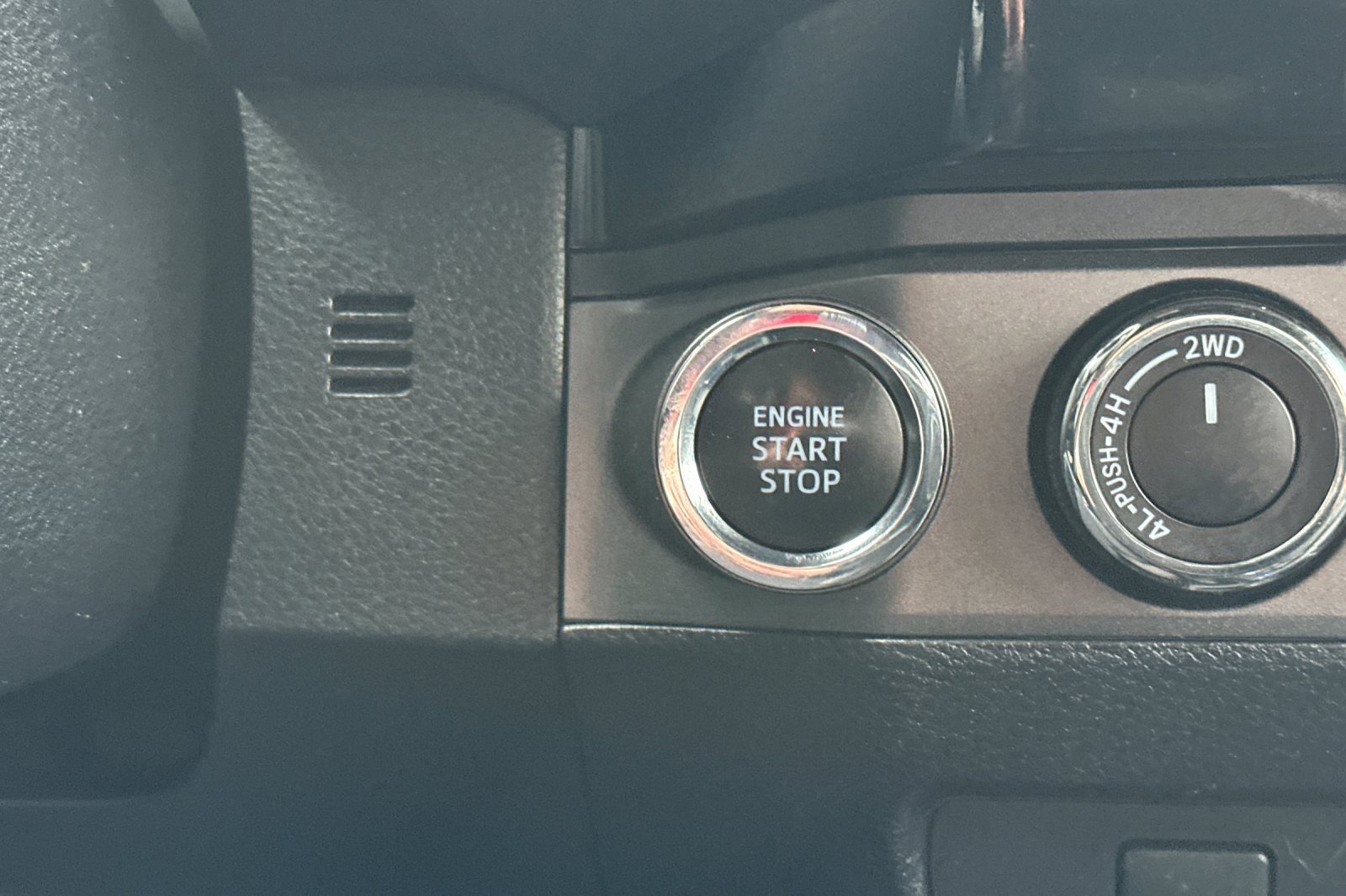 Used 2016 Toyota Tacoma TRD Sport image 22