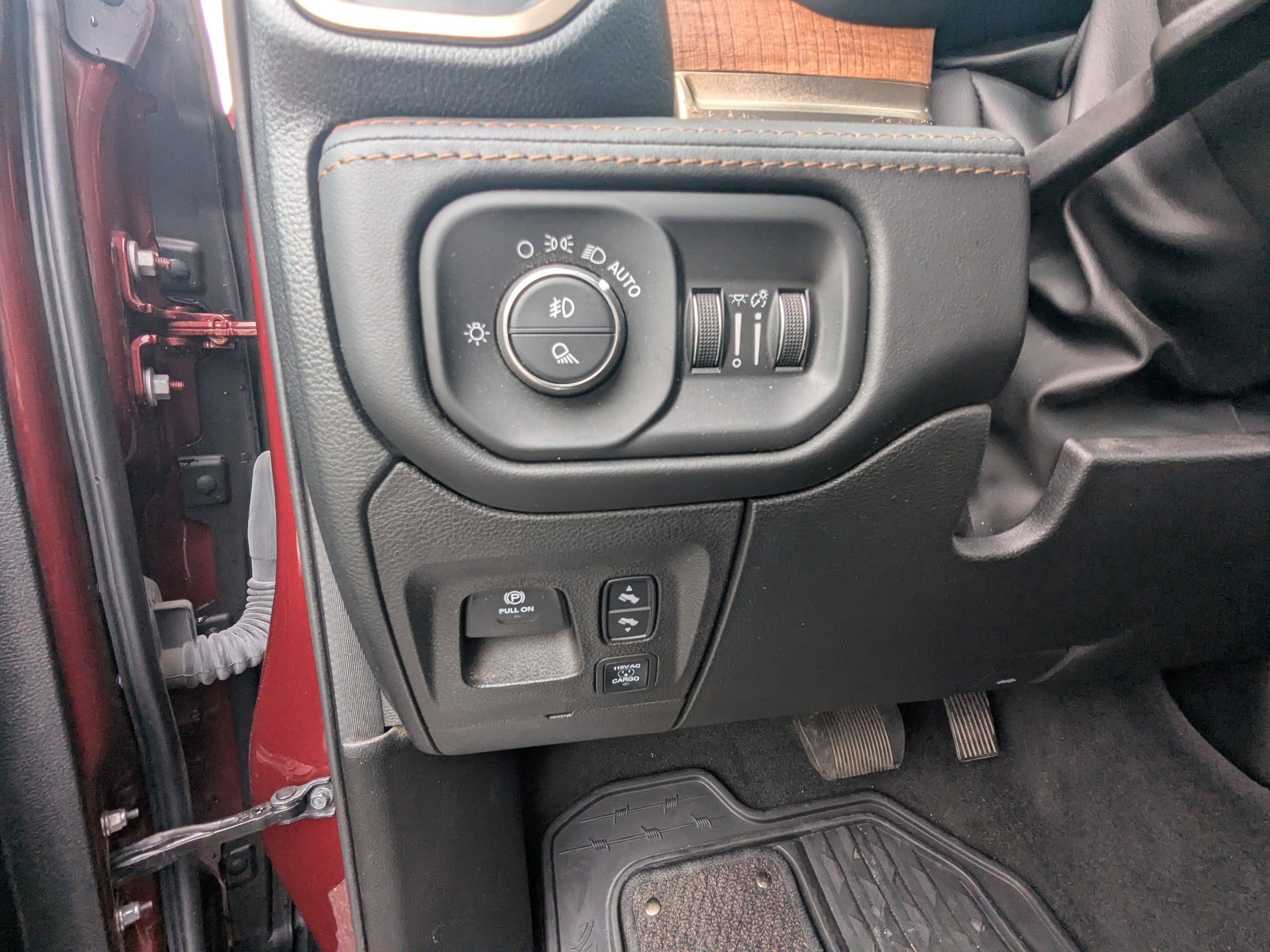 Used 2022 RAM 1500 Limited image 17