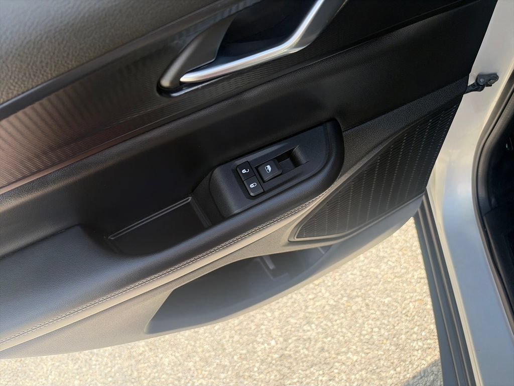 Used 2024 Jeep Grand Cherokee Altitude AWD/4WD image 39