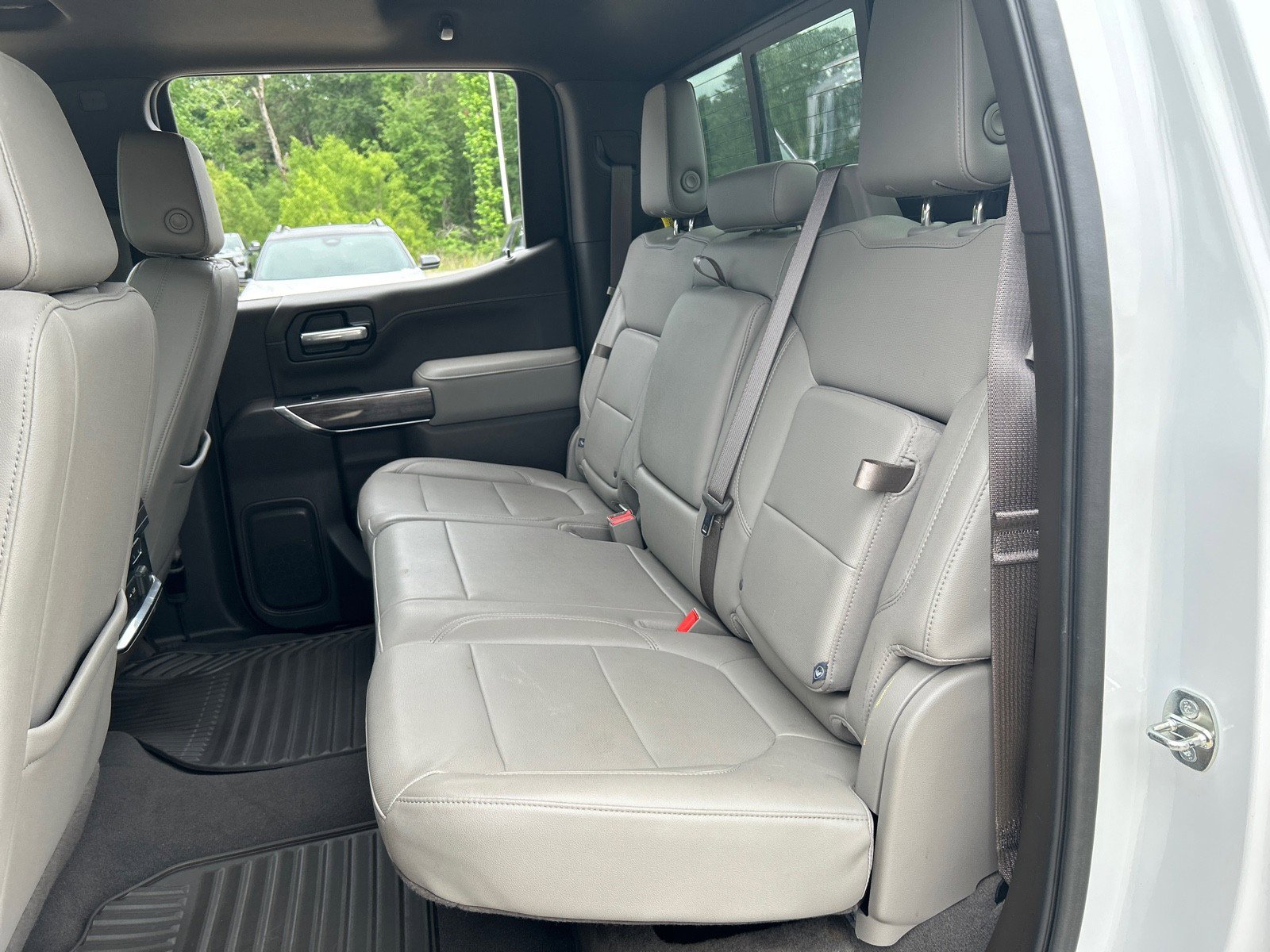 Used 2021 Chevrolet Silverado 1500 LTZ w/ Technology Package AWD/4WD image 18