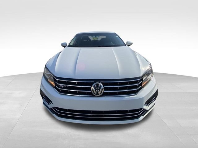 Used 2017 Volkswagen Passat 1.8T R-Line FWD image 14