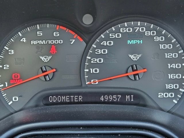 Used 2004 Chevrolet Corvette Convertible w/ Preferred Equipment Group RWD image 15