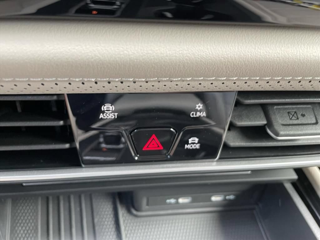 New 2026 Volkswagen Atlas SE FWD image 13