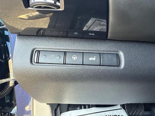 Certified 2025 Nissan Pathfinder SV AWD/4WD image 30