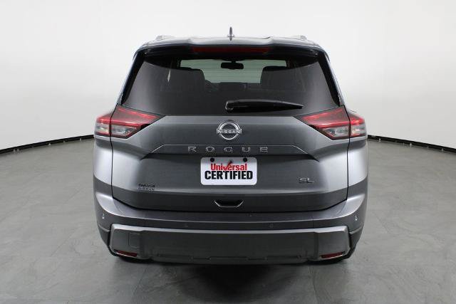 Certified 2026 Nissan Rogue SL FWD image 11