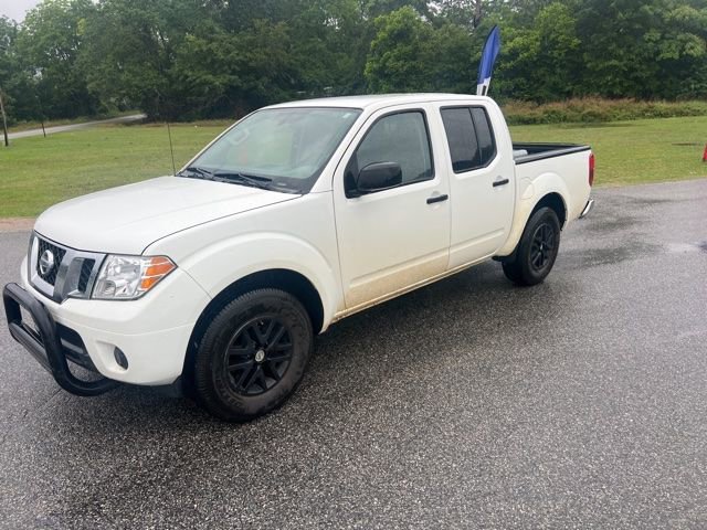 Used 2019 Nissan Frontier SV RWD image 1