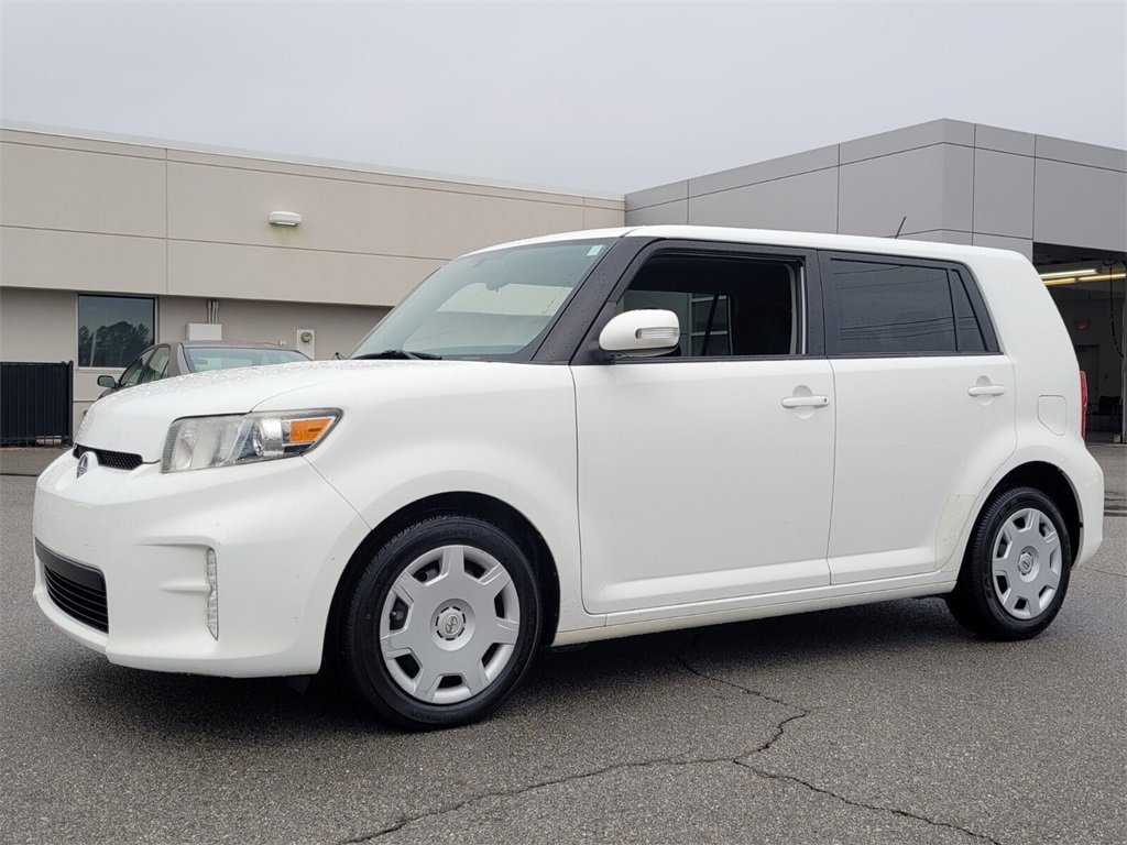 Used 2014 Scion xB image 4