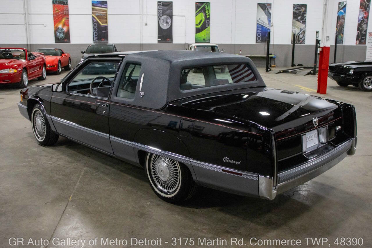 Used 1990 Cadillac Fleetwood Coupe FWD image 4