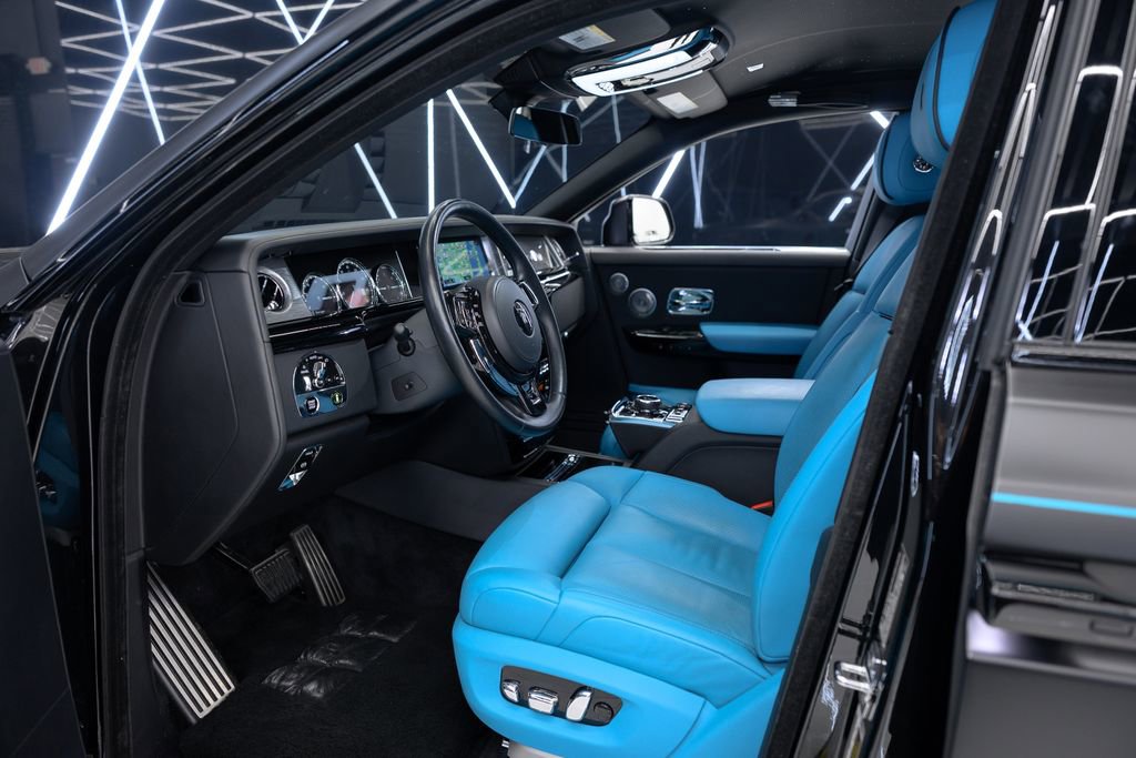 Used 2023 Rolls-Royce Phantom Sedan image 52