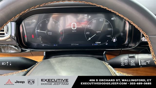 Used 2024 Jeep Grand Wagoneer L Series III AWD/4WD image 15